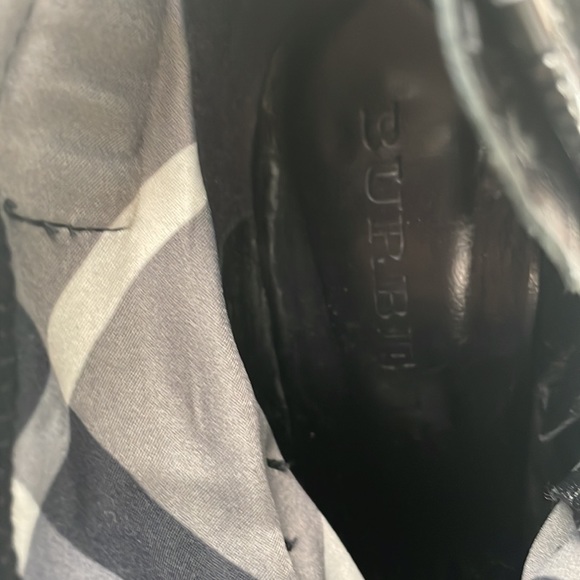 Burberry Runway Booties 8.5 (size 40 European) - Picture 6 of 11